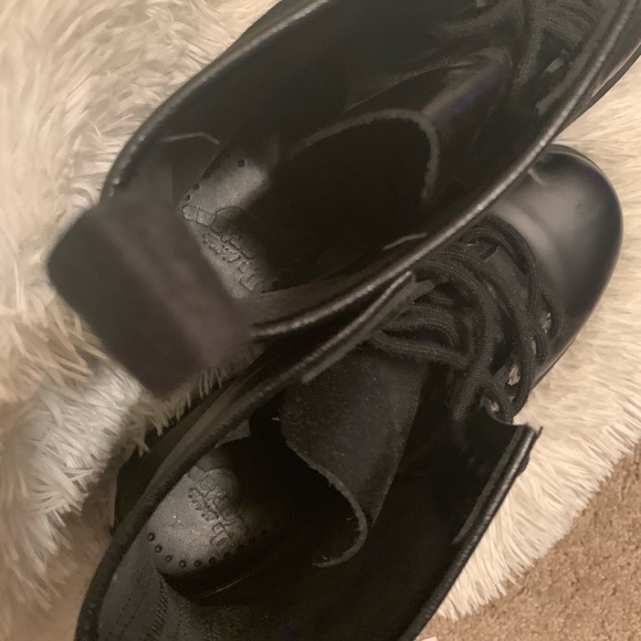 SOLD! Doc Martens 1460 Boots - Picture 3 of 8